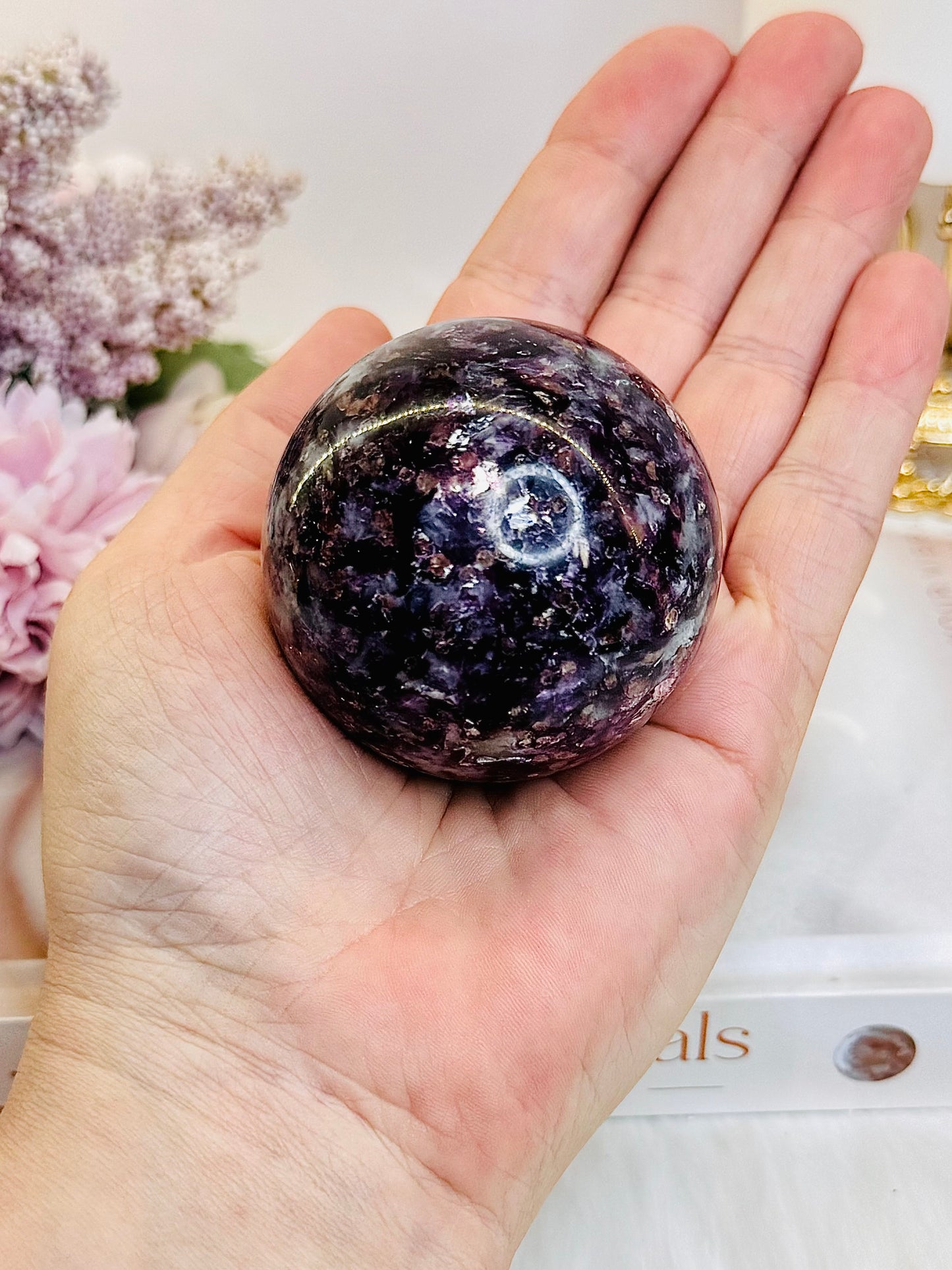 Sparkling 233gram Purple Mica Sphere On Stand