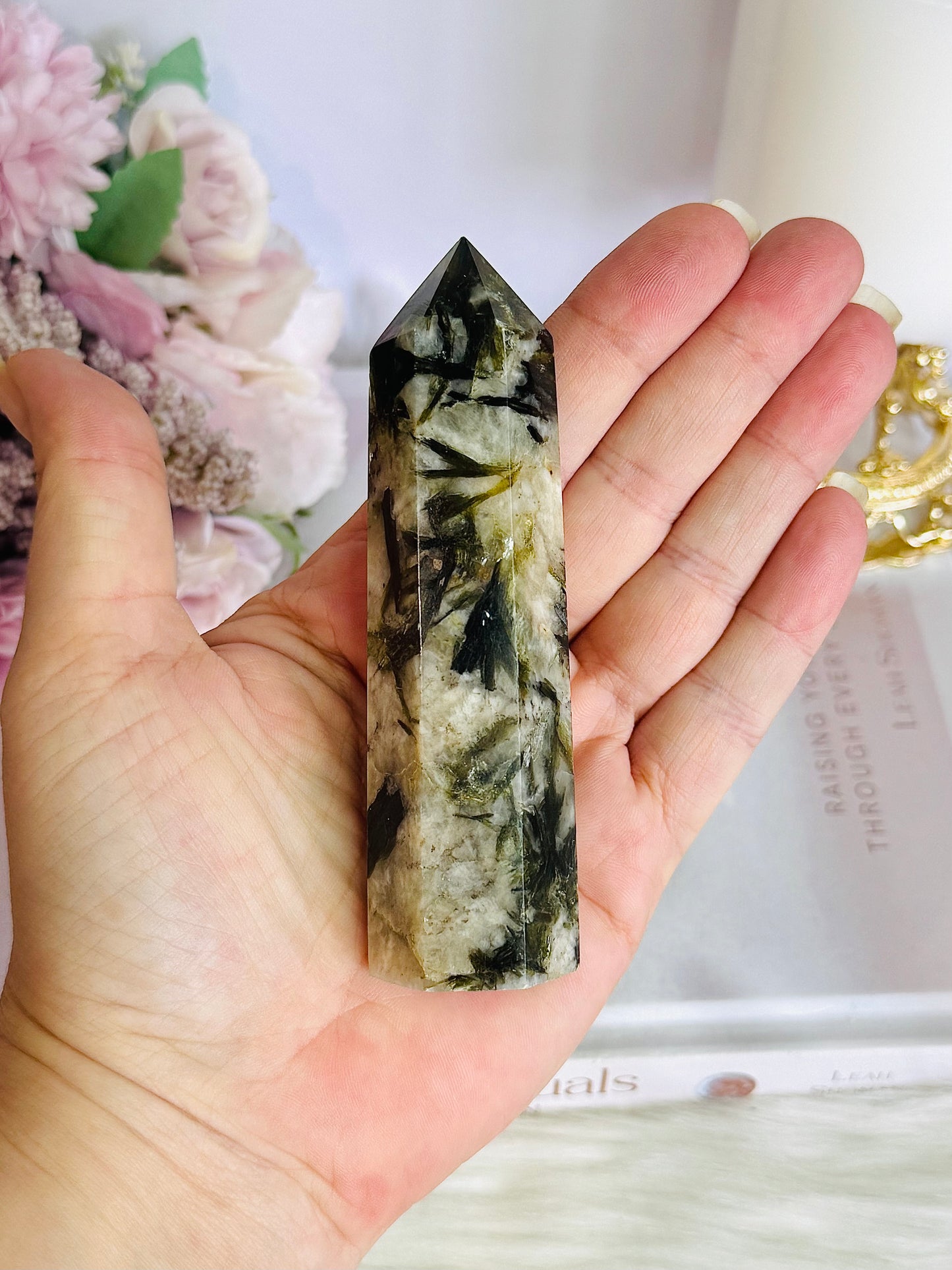 Beautiful 10.5cm Gold Mica Tower