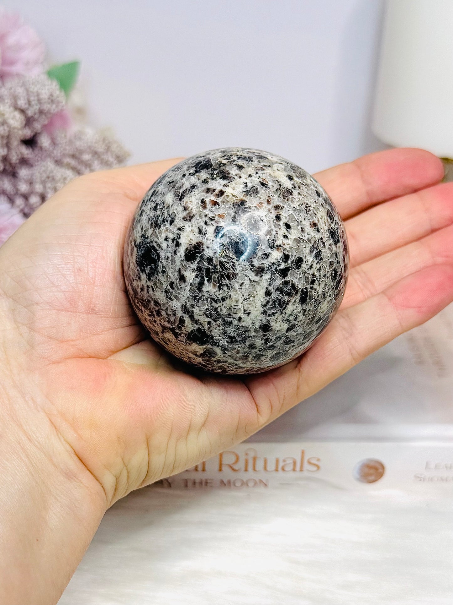 Agate Sphere On Stand 308g