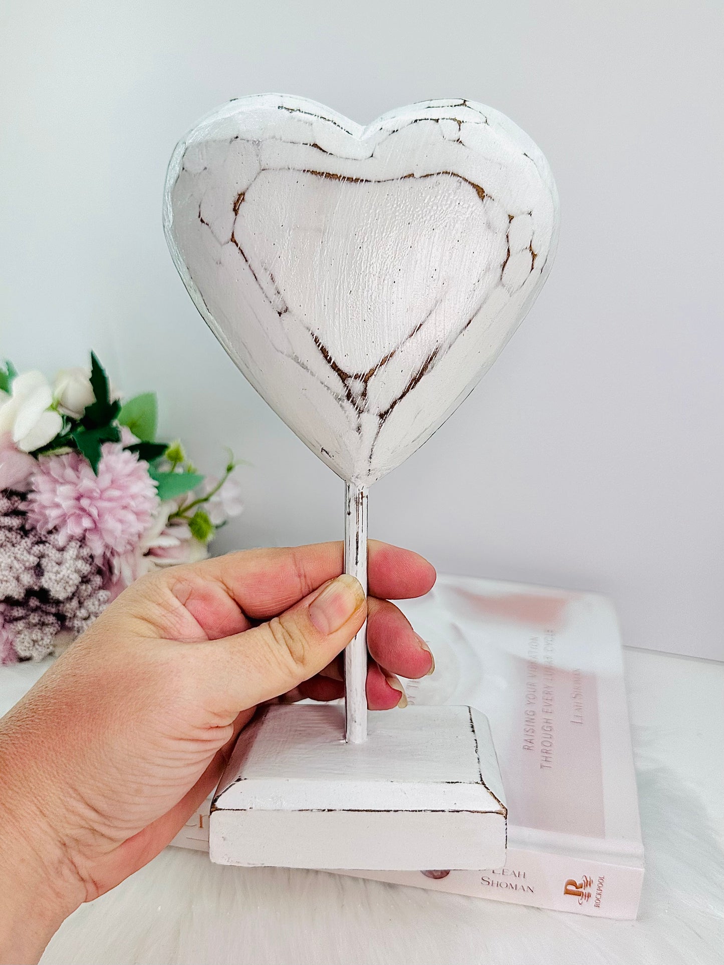 Set of 3 White Wash Wooden Hearts On Stands 22cm, 18cm, 12cm