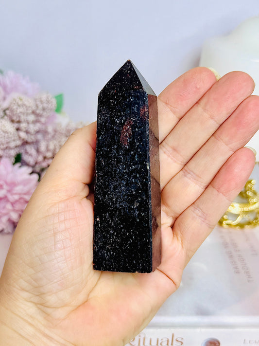 Black Mica Tower 10cm