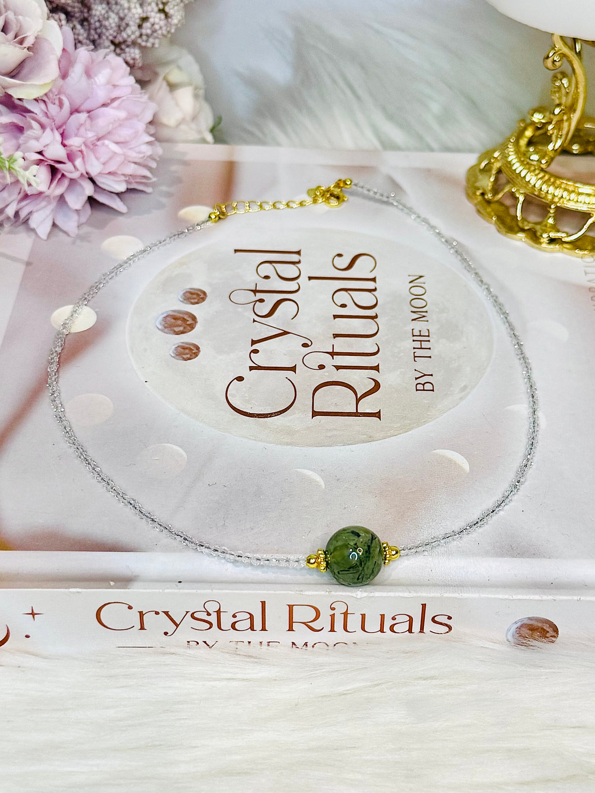 Prehnite Beaded Collar Neckband In Gift Bag