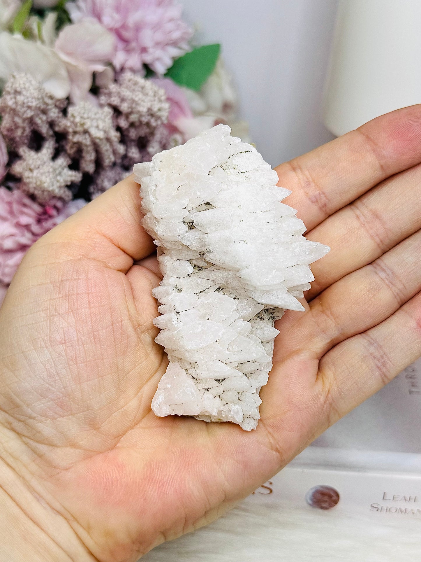 Mangano Calcite Specimen 8cm UV Reactive