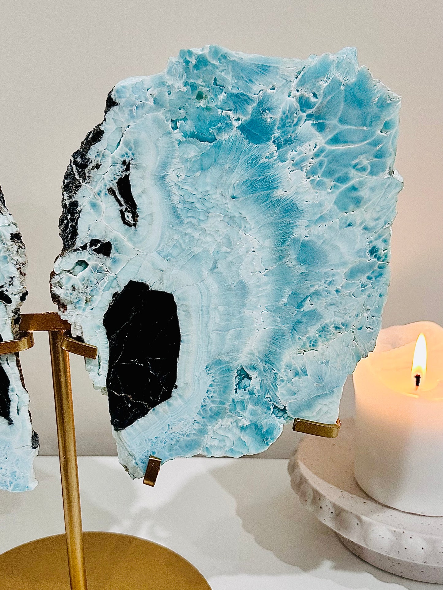 ⚜️SALE⚜️ ‘ Calming & Joyful ‘ ~ Classy & Fabulous Absolutely Stunning Huge 30cm Inc Stand (Wings 24cm) High Grade Blue Aragonite Wings On Gold Stand ~ Spectacular Piece Of Magic