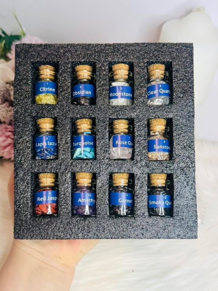 Set of 12 Crystal Jar Specimen Chips