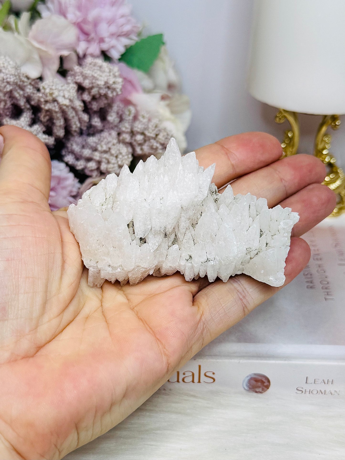 Mangano Calcite Specimen 8cm UV Reactive
