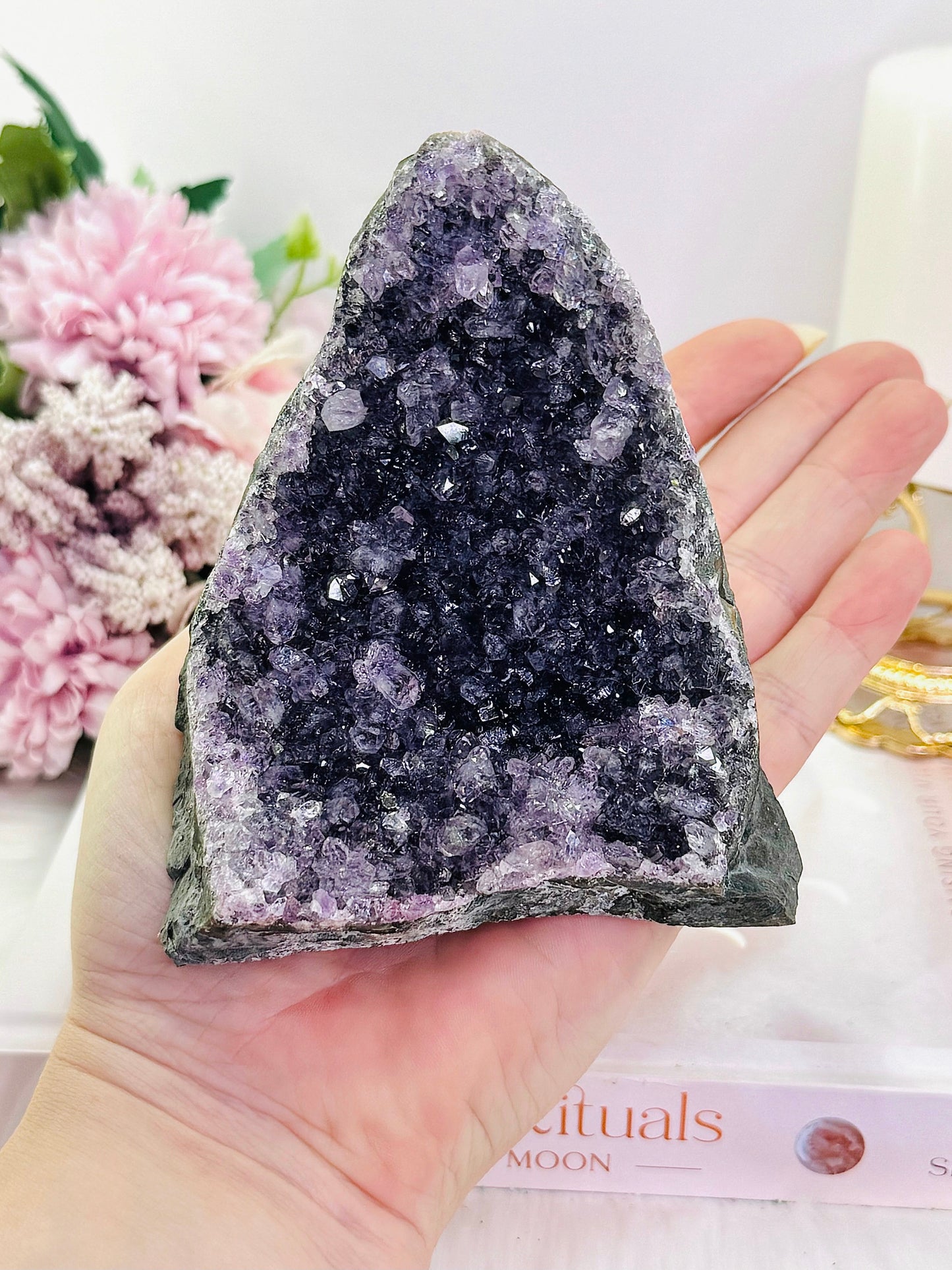 Beautiful 9.5cm 389gram Natural Amethyst Base Cut Cluster