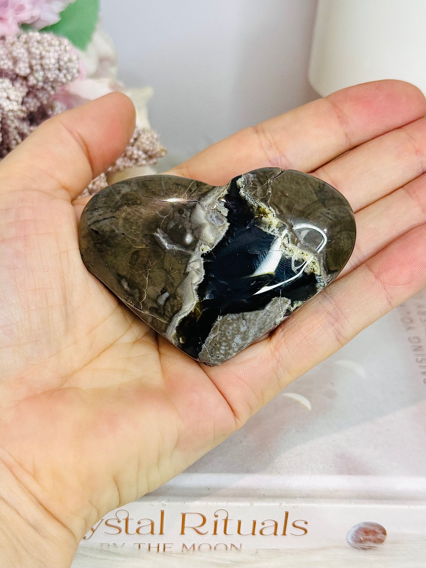 Volcanic Agate Heart (UV Reactive) 8cm