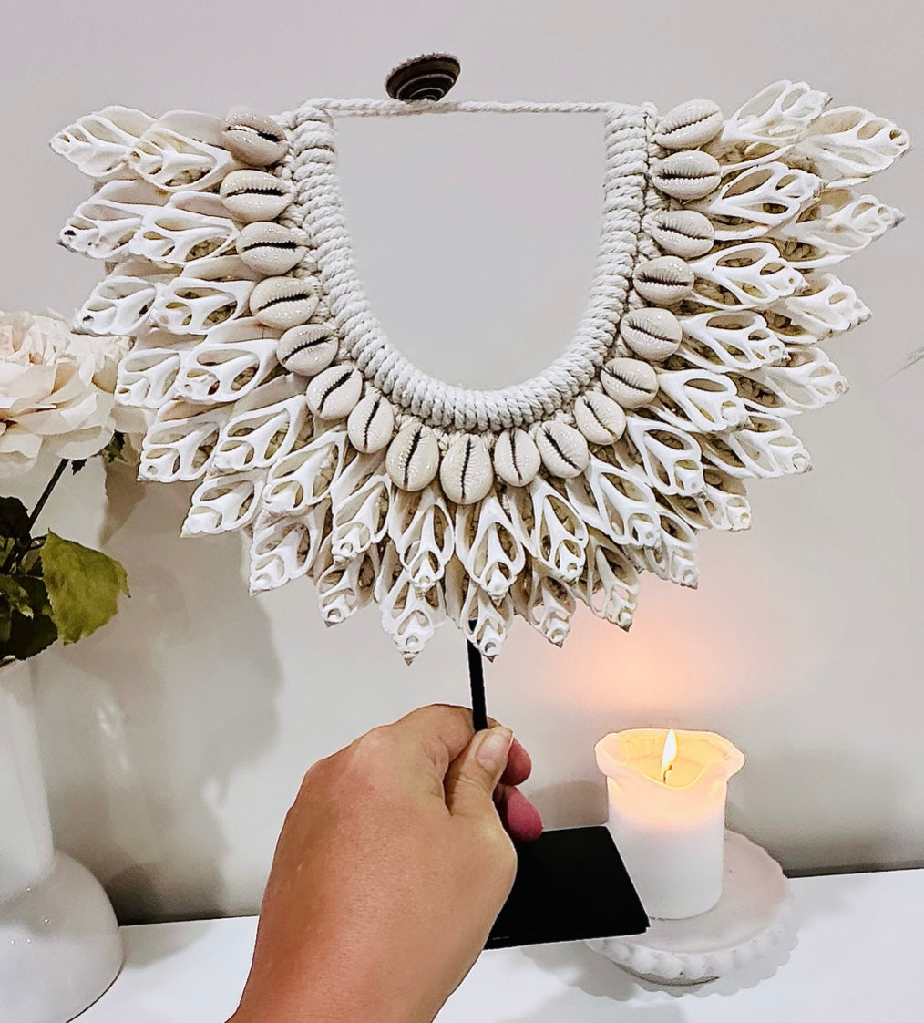 Stunning Natural White Shell Necklace On Stand 26cm Tall