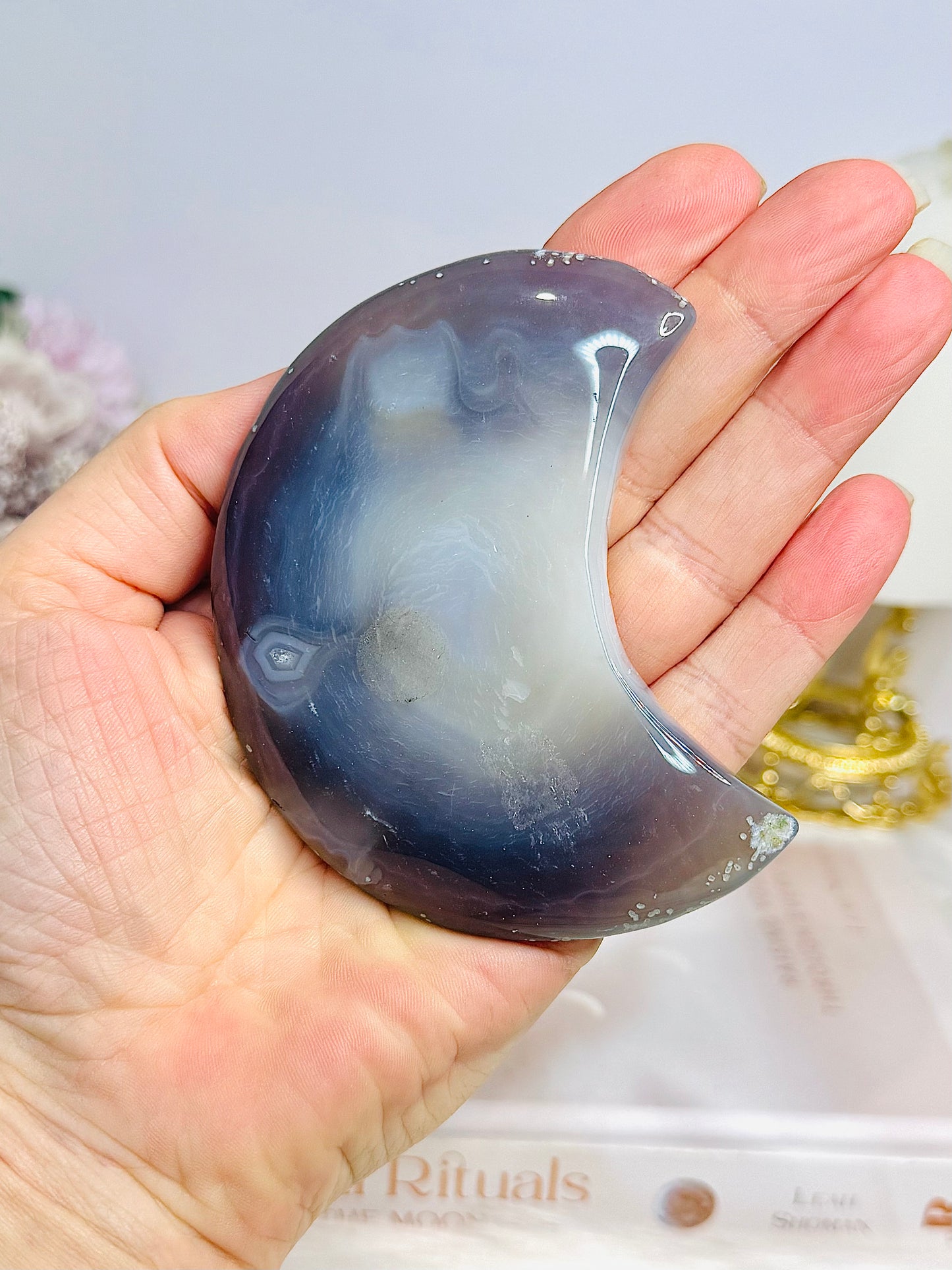 Druzy Agate Carved Moon 8.5cm
