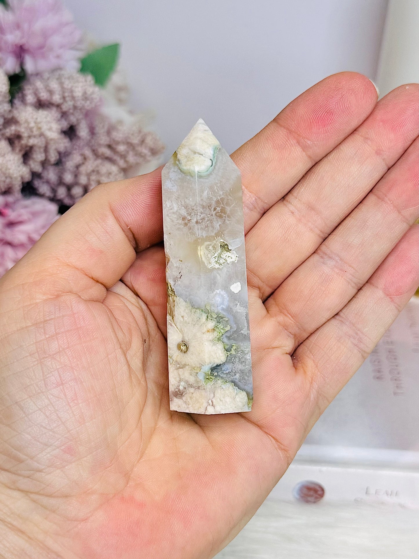 Druzy Flower Agate Tower 8cm
