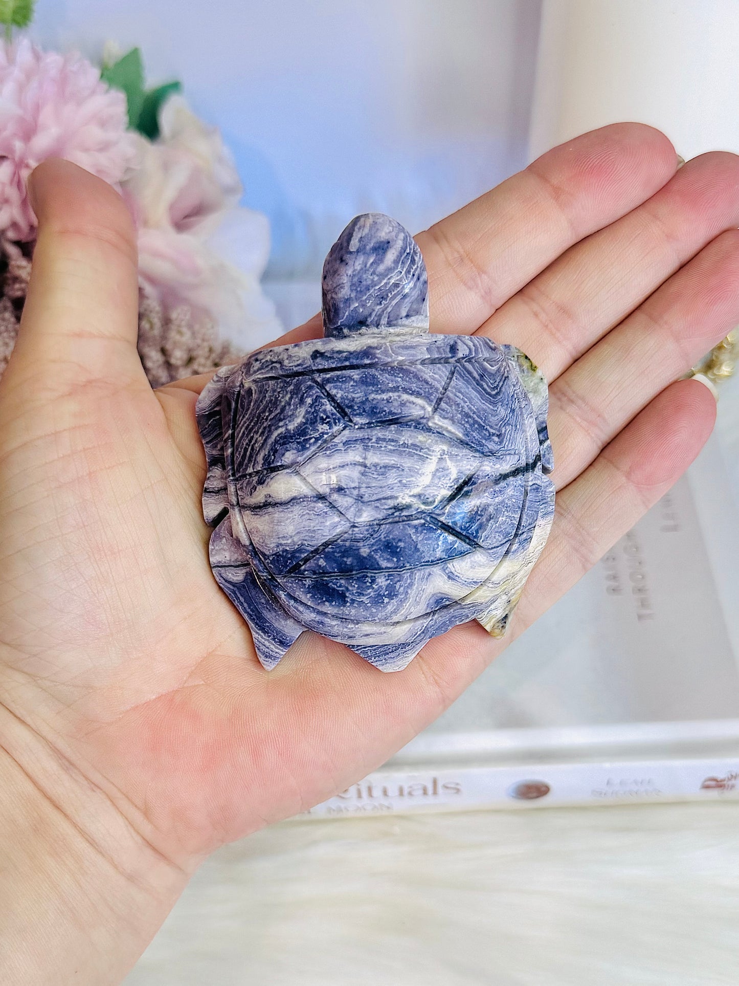 Stunning Tiffany Stone 8cm Chunky Carved Turtle