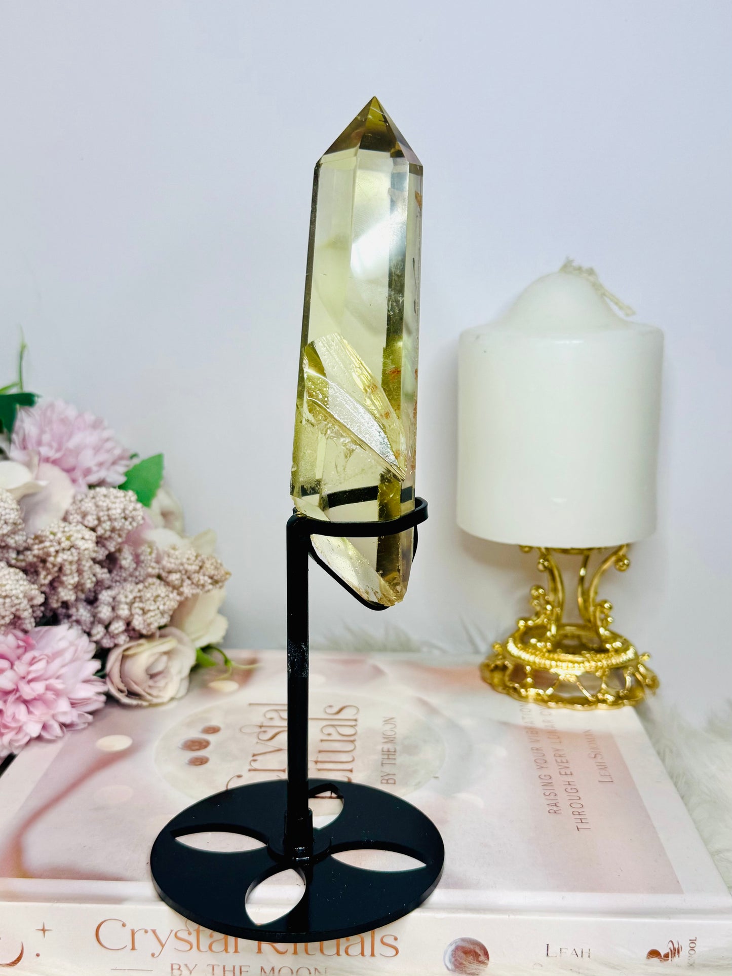 Citrine Tower 19cm Inc Stand (Cut in back of tower)