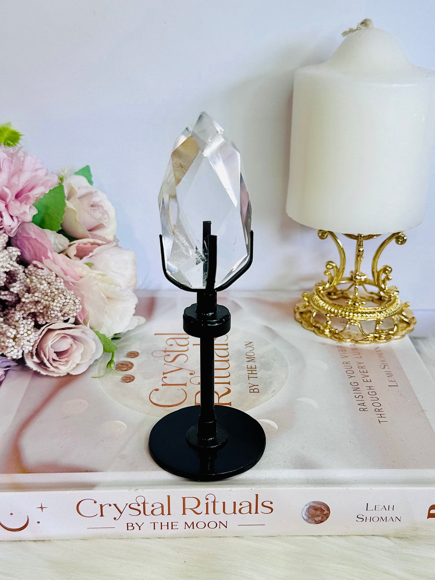 Classy & Fabulous High Grade Clear Quartz Faceted Diamond on Stand 14cm Tall