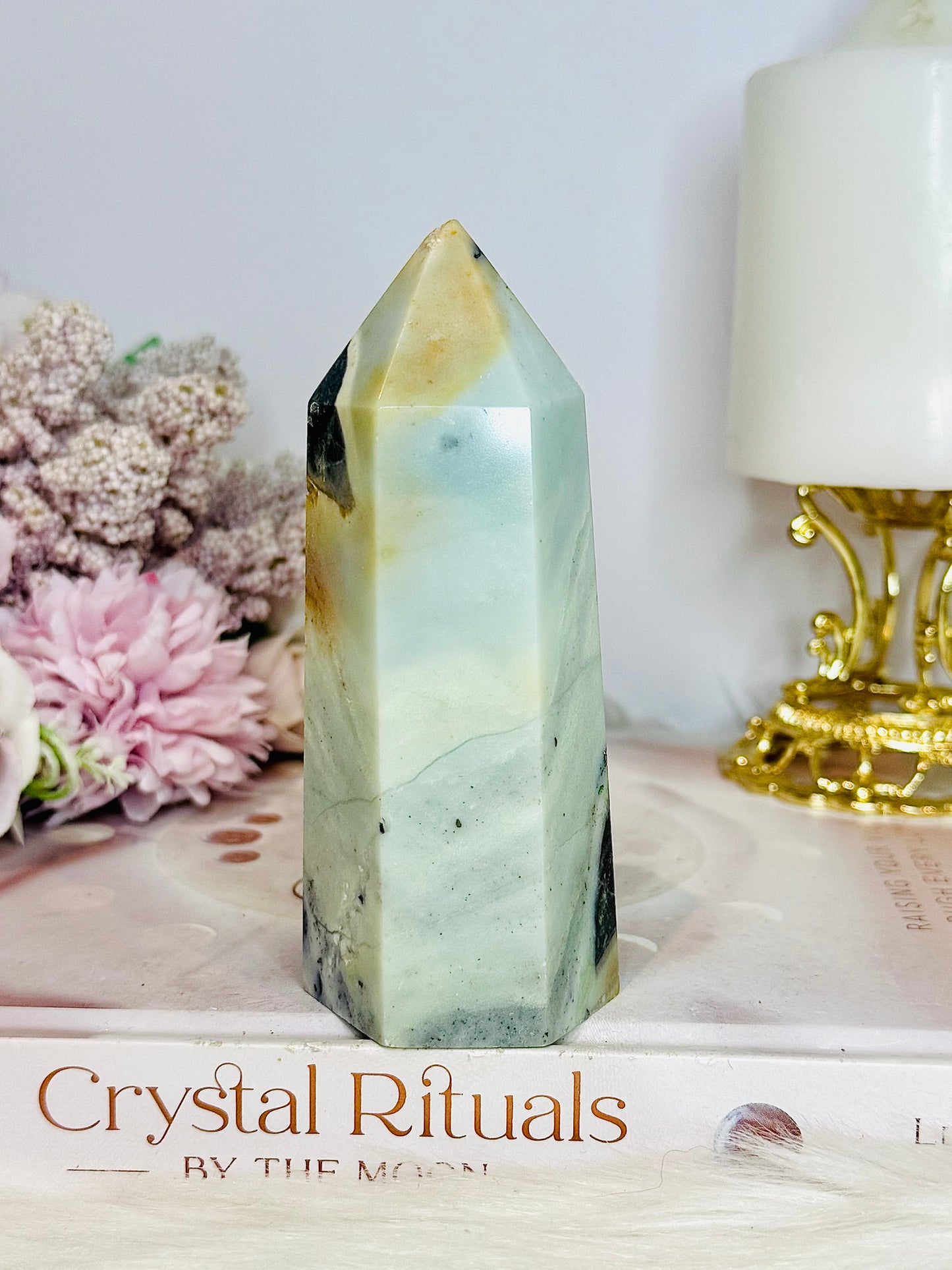 Chunky Sky Blue Quartz Tower 11cm (Imperfect Tip)