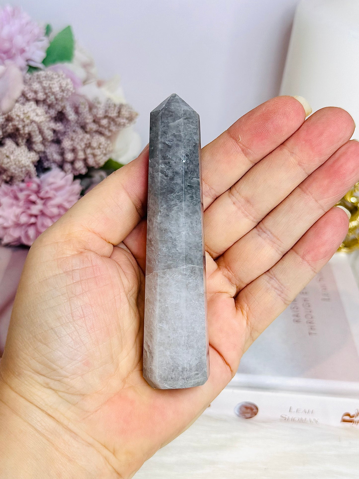 Grey Quartz Tower 11cm