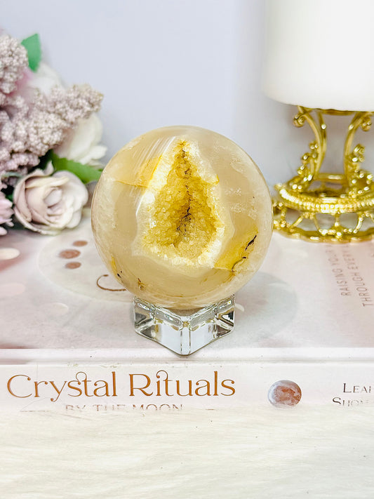 Druzy Agate Sphere on Stand 320g