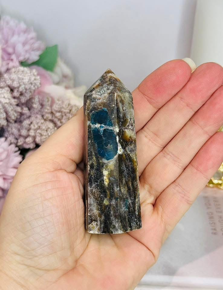 Chunky Sunstone X Blue Apatite Tower