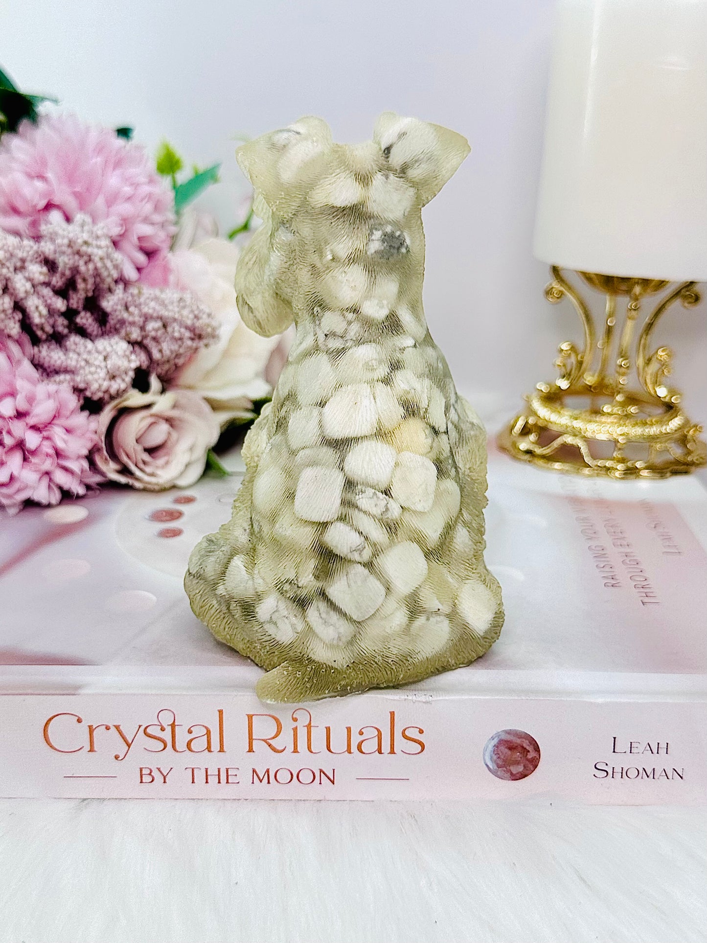 Soothe The Mind ~ Howlite Filled Resin Dog 12cm