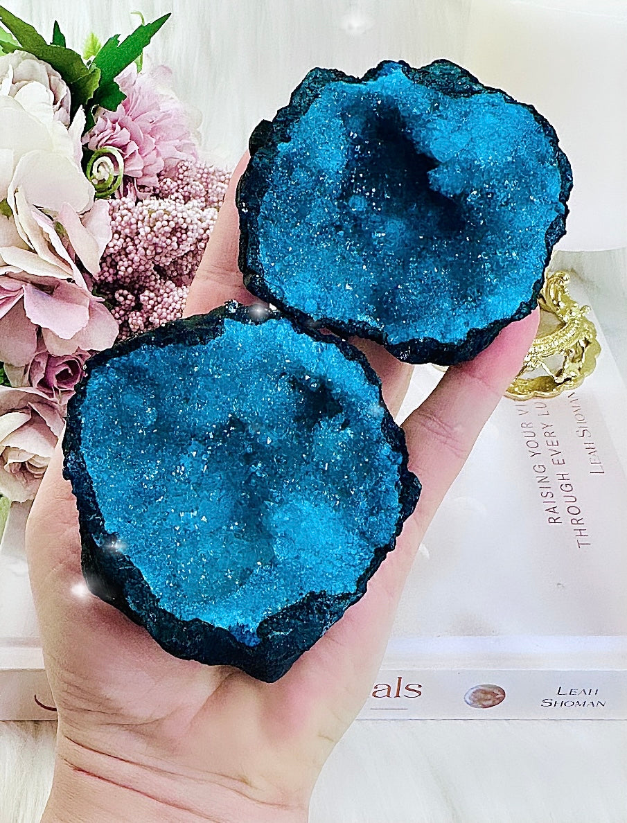 ⚜️ SALE ⚜️ Large Moroccan Geode Quartz Set (This colour is a gorgeous dyed emerald green not blue)