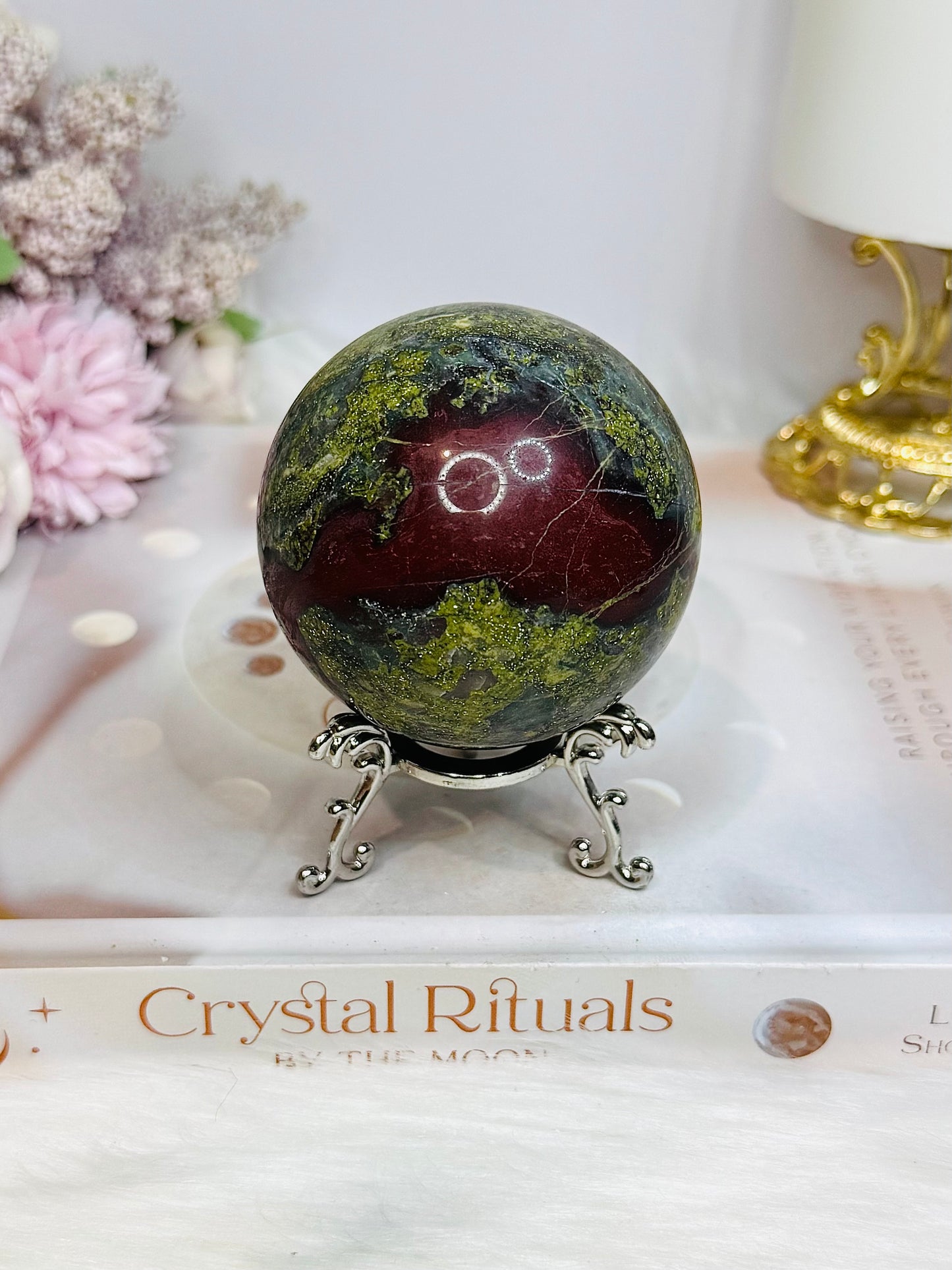 Dragons Blood Sphere on Stand 394g