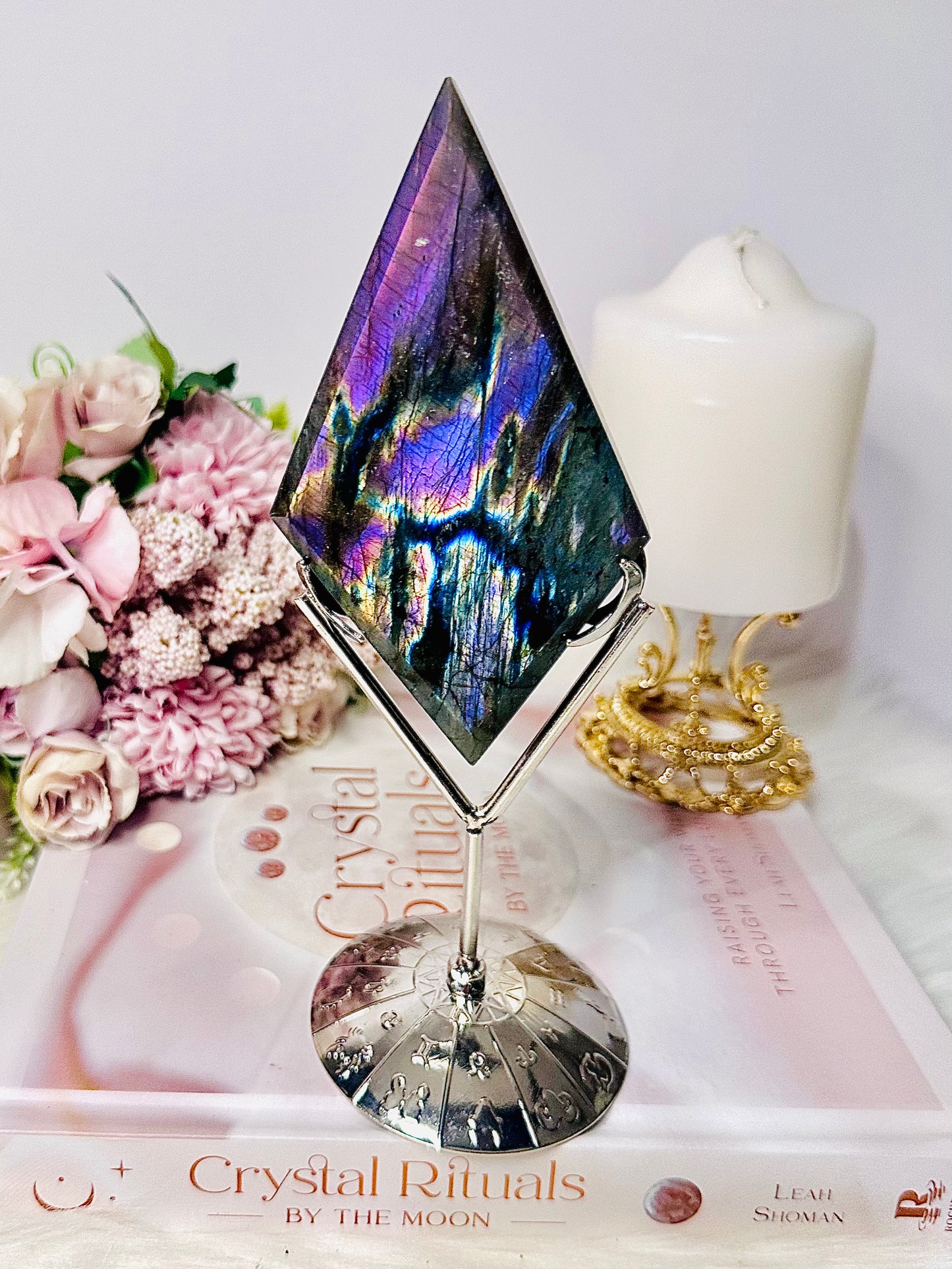 WOW!!!! Absolutely Gorgeous Labradorite Diamond Full of Purple Flash Both Sides On Silver Stand 19.5cm