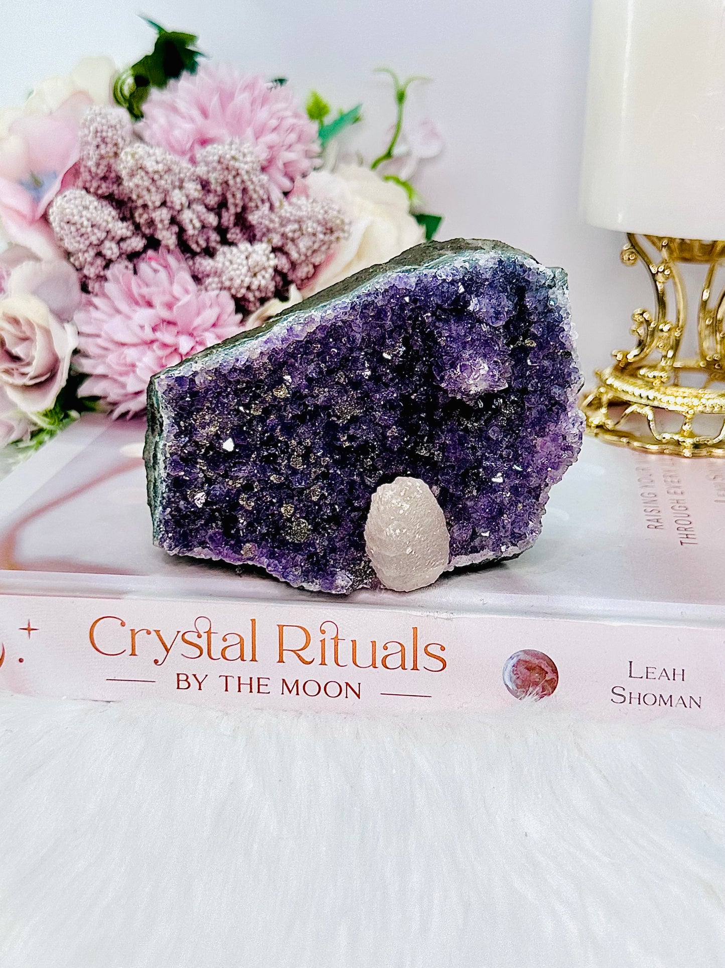 Stunning Chunky Natural Amethyst Cluster with Beautiful Calcite Inclusion 11cm 398grams