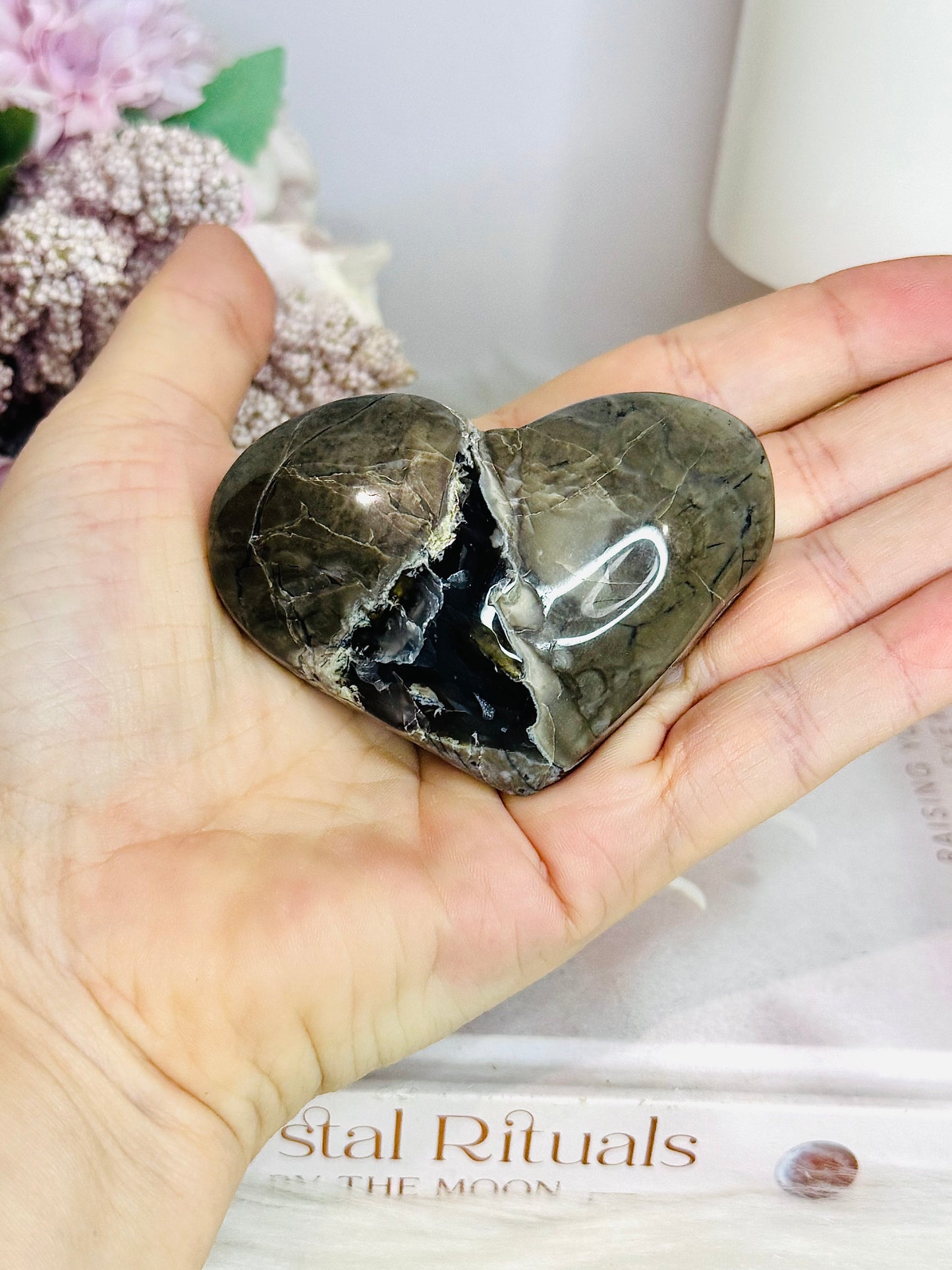 Volcanic Agate Heart (UV Reactive) 8cm