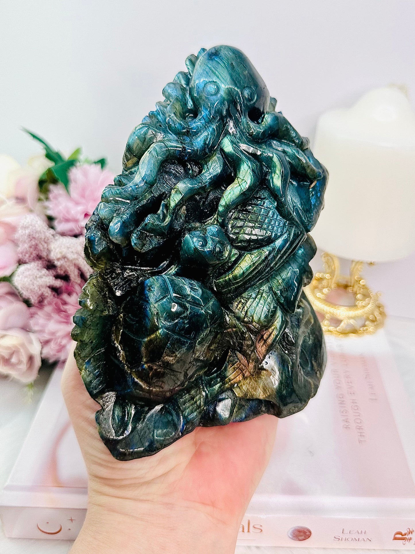 Full of Flash Huge 1.2KG 17cm Tall Labradorite Carved Sea Life With An Octopus & Turtle