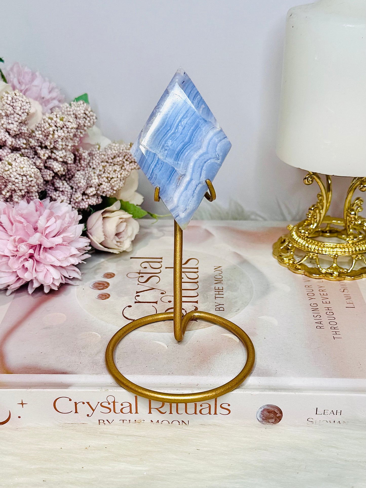 High Grade Blue Lace Agate Carved Diamond On Gold Stand 13.5cm