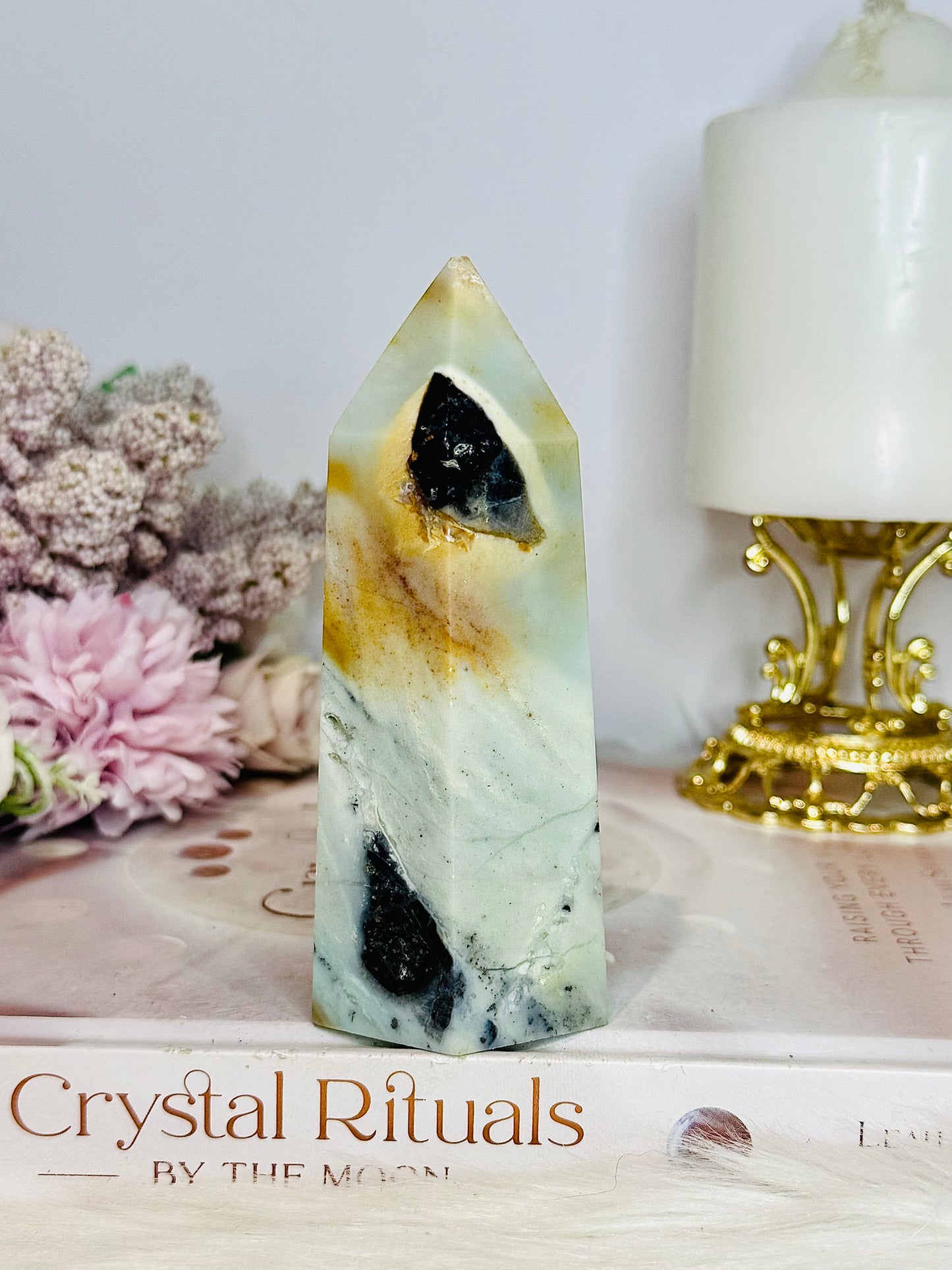 Chunky Sky Blue Quartz Tower 11cm (Imperfect Tip)