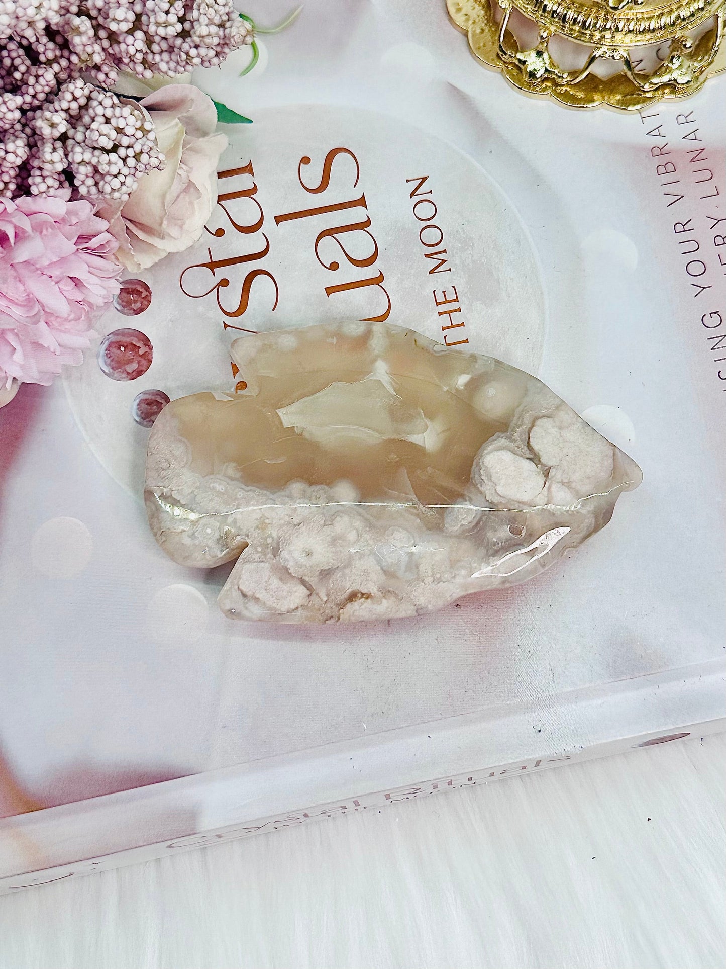 Flower Agate Carved Fish 9cm