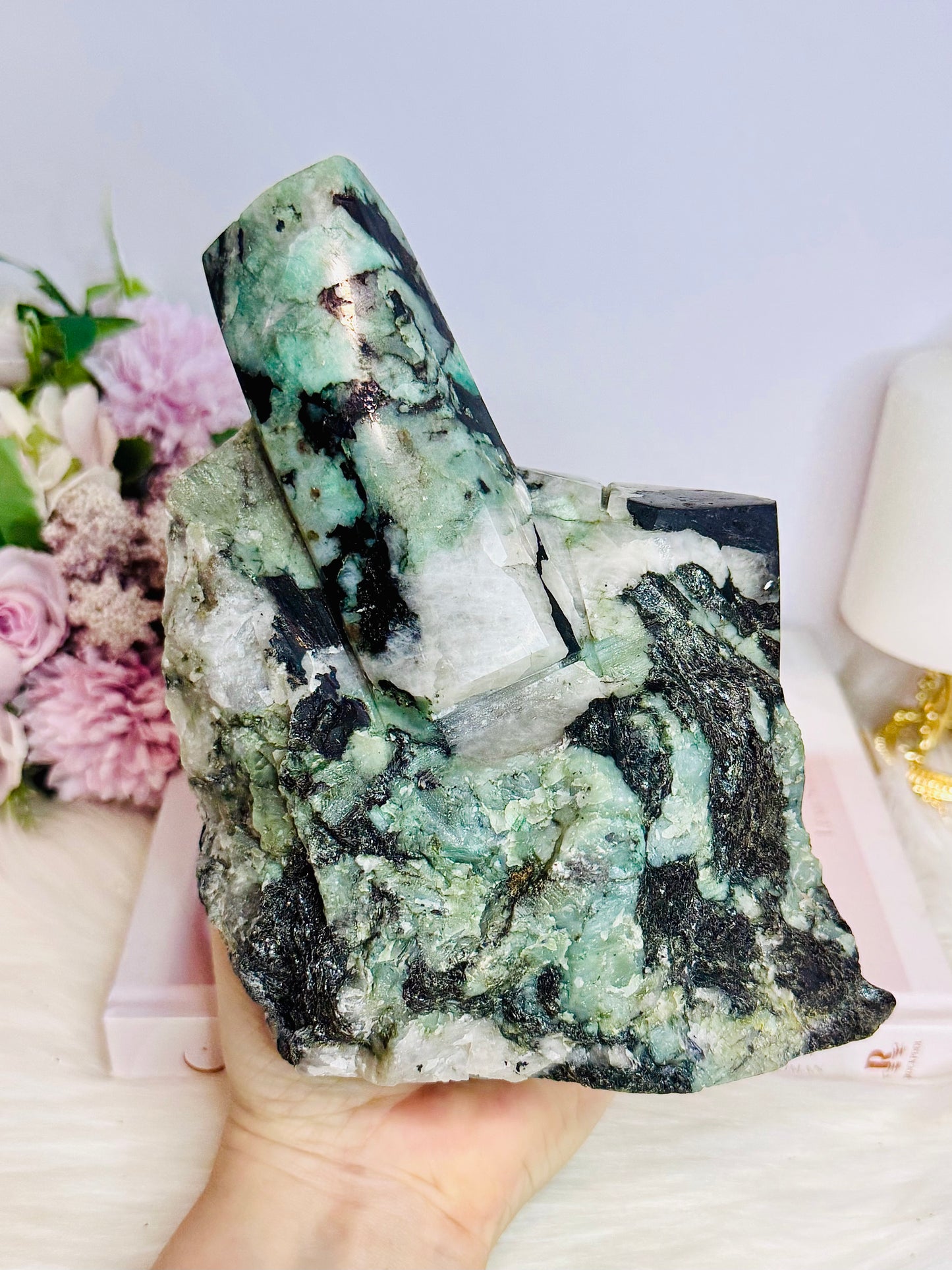 ⚜️ COLLECTORS PIECE ⚜️Huge Natural Emerald Specimen 1.6KG