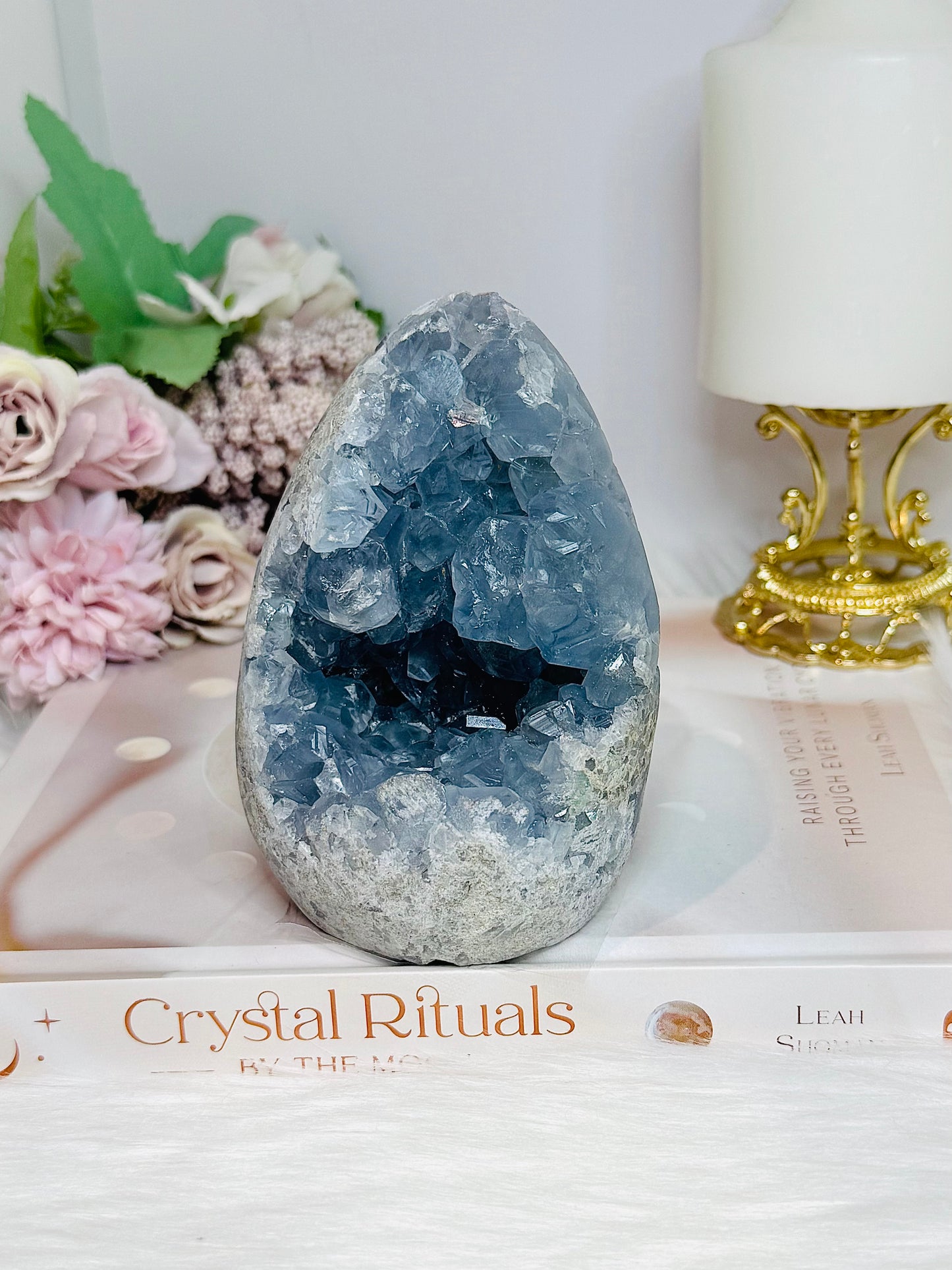 Natural Blue Celestite Cluster Freeform 833g 10.5cm