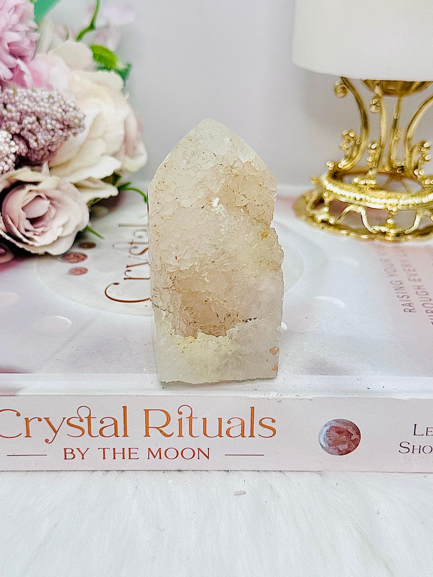 Beautiful Druzy Flower Agate Tower 7cm