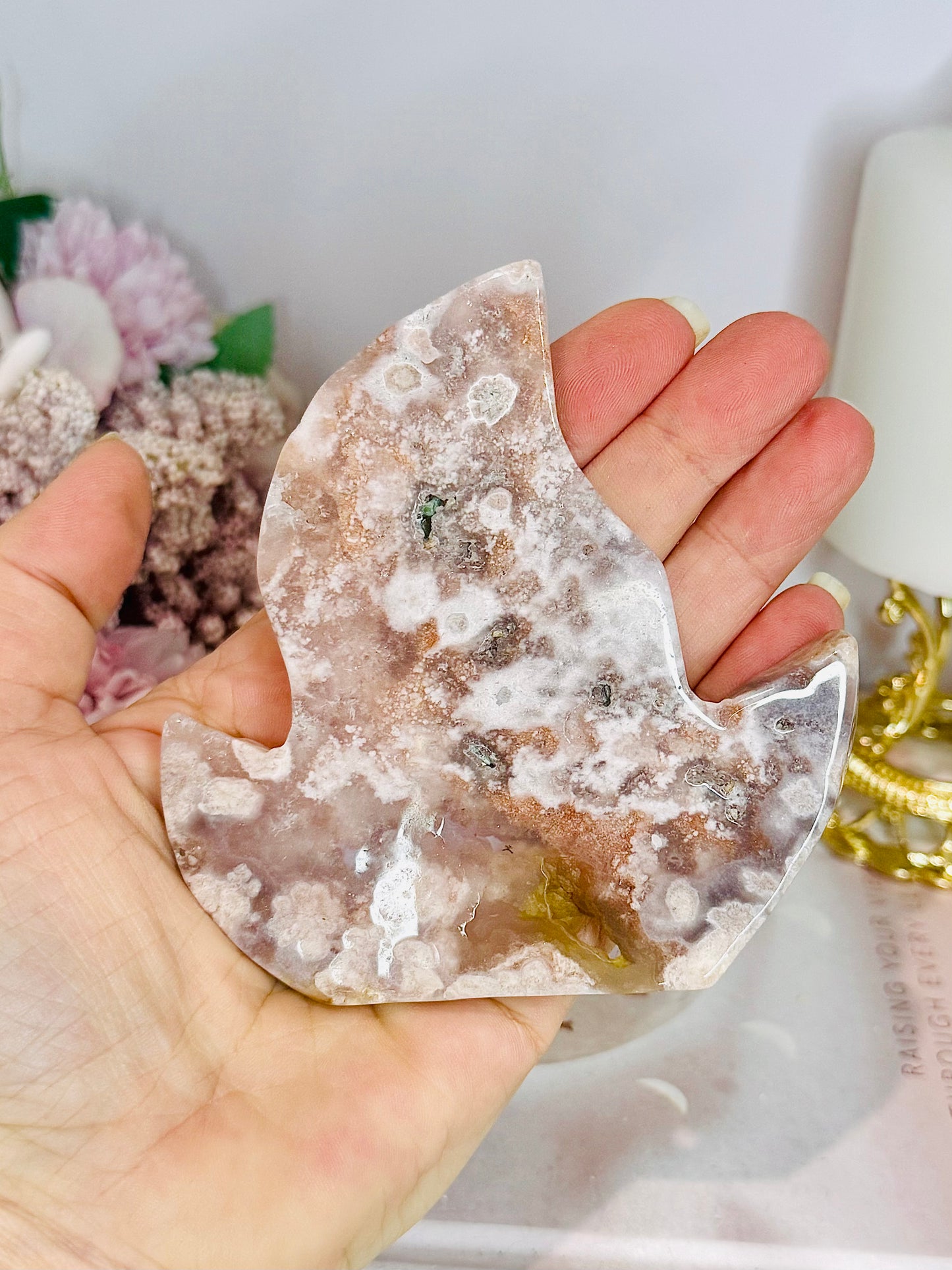 Druzy Flower Agate Carved Flame From Brazil 10cm