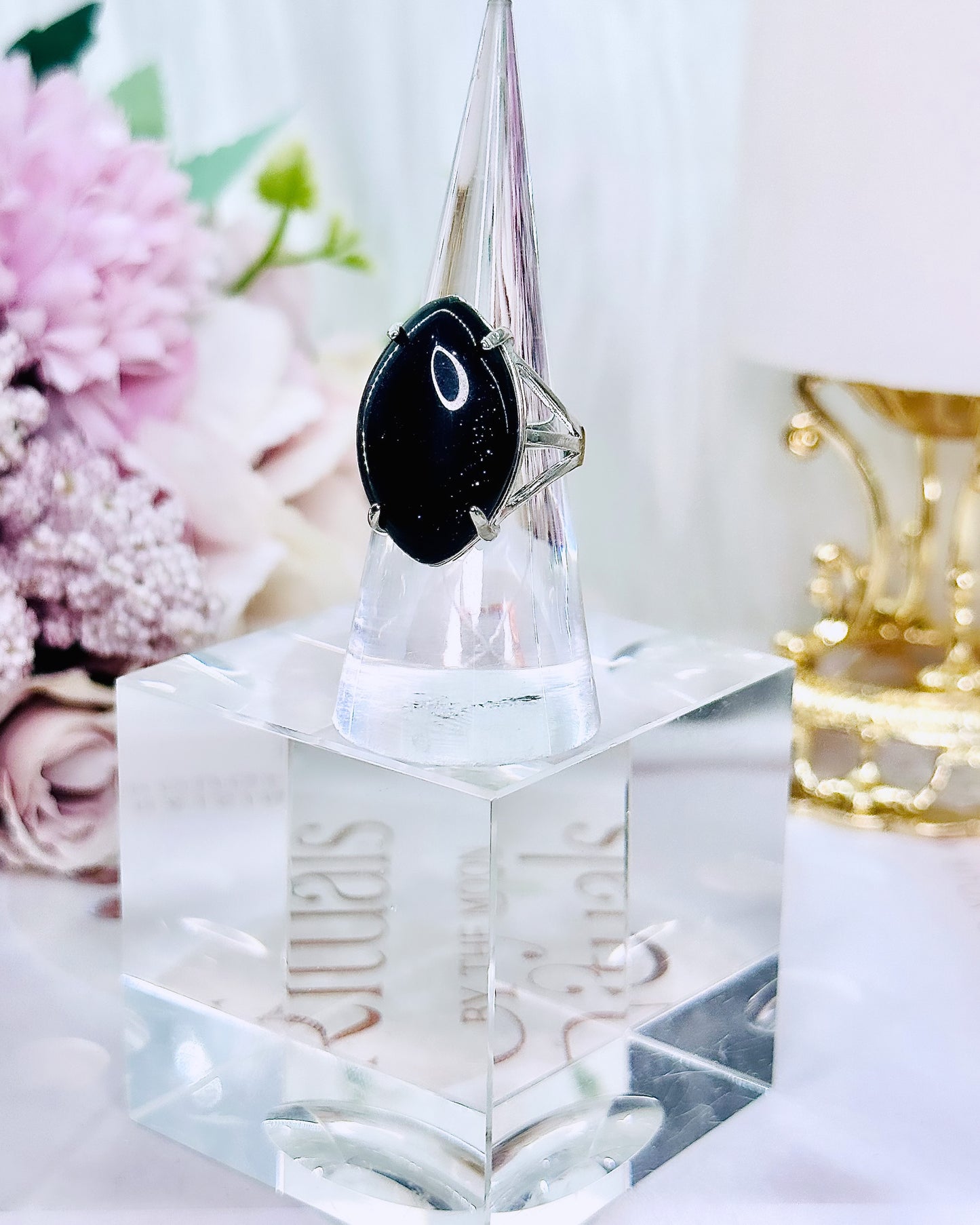 Gorgeous Adjustable Blue Sandstone Ring In Organza Bag