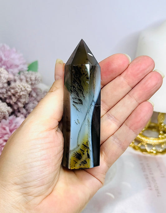 Agate Tower with Dentrite Inclusions 10cm