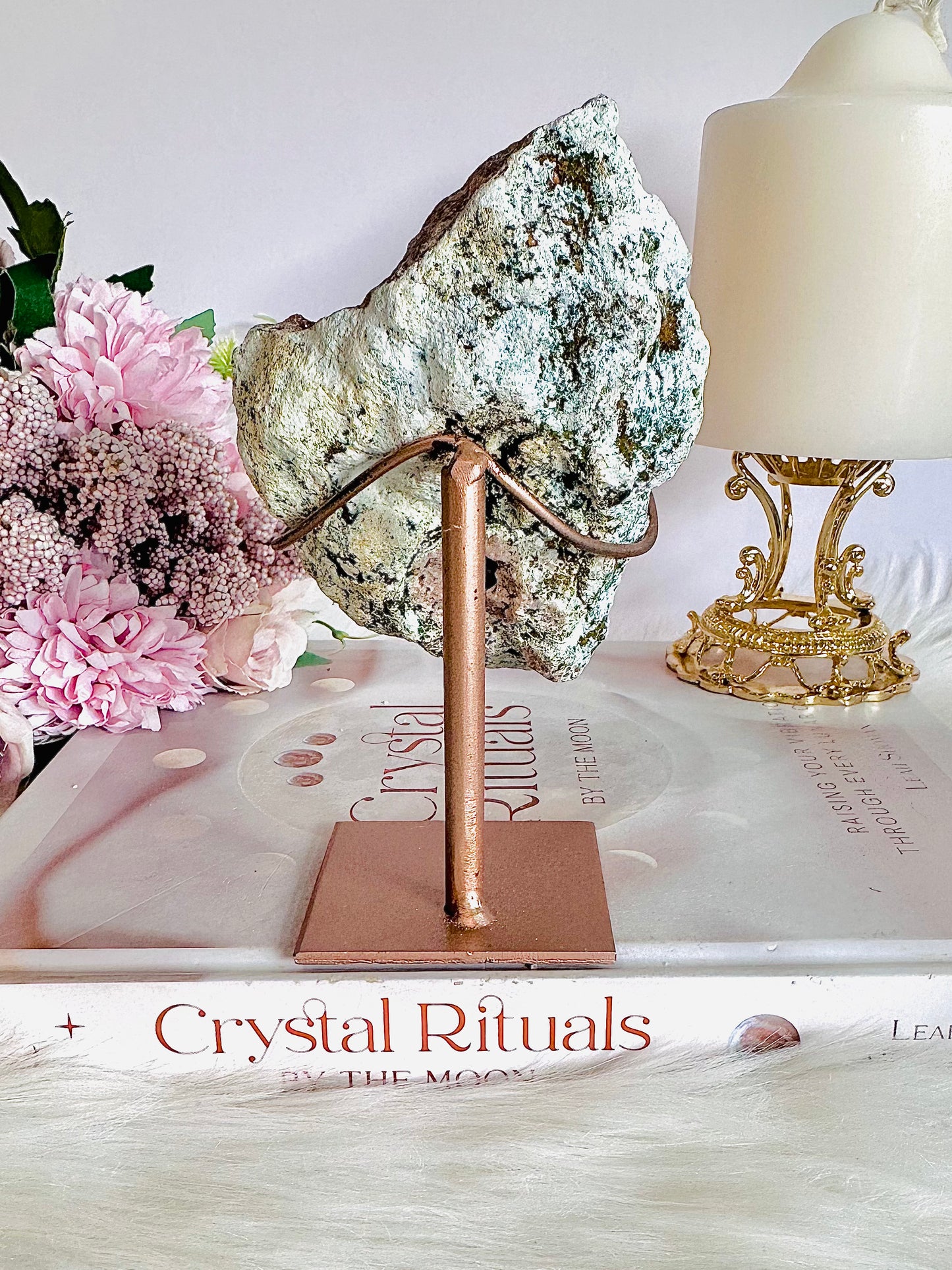Absolutely Stunning Sparkling Druzy Pink Amethyst On Rose Gold Stand 303grams A Truly Gorgeous Piece