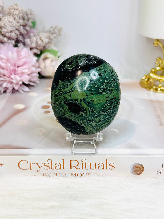 Kambaba Jasper Palm Stone (stand is display only)