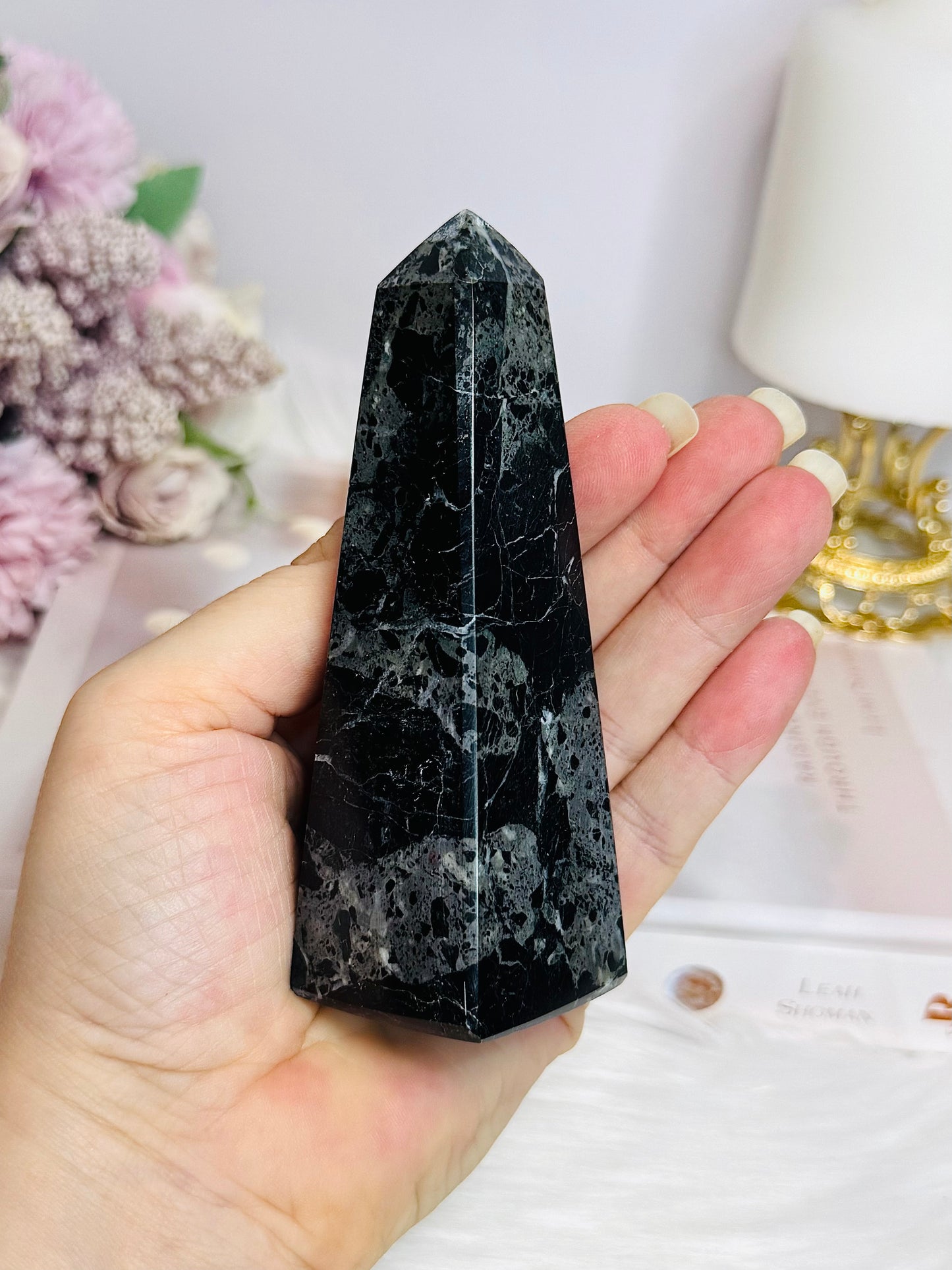 Black Onyx Tower 11cm