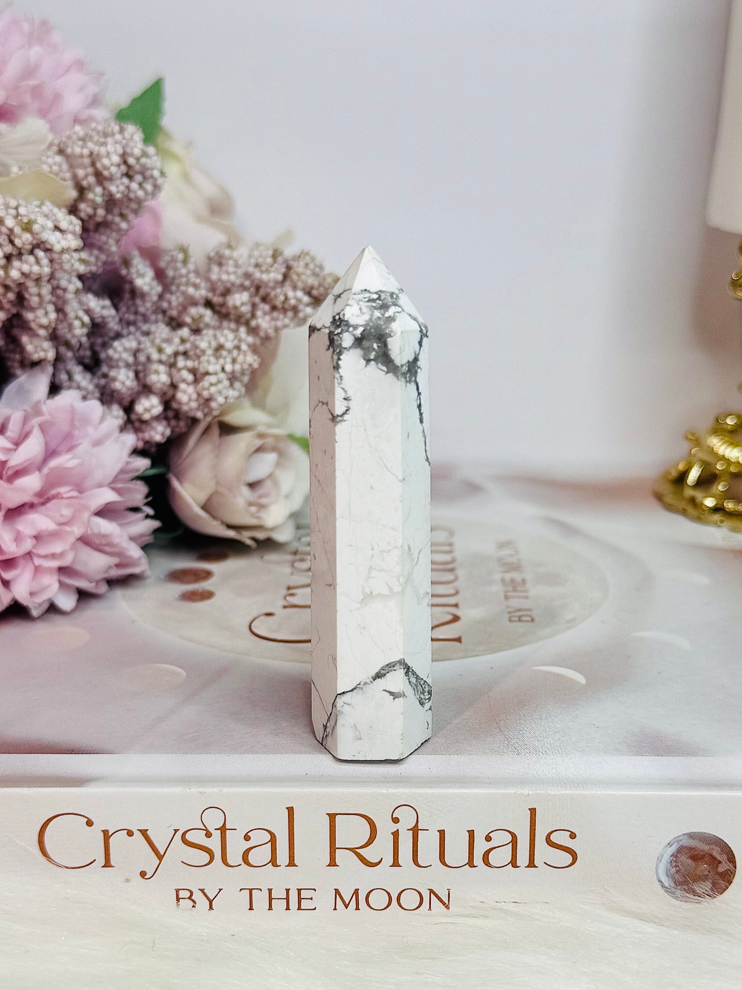 Natural Howlite Tower 7.5cm