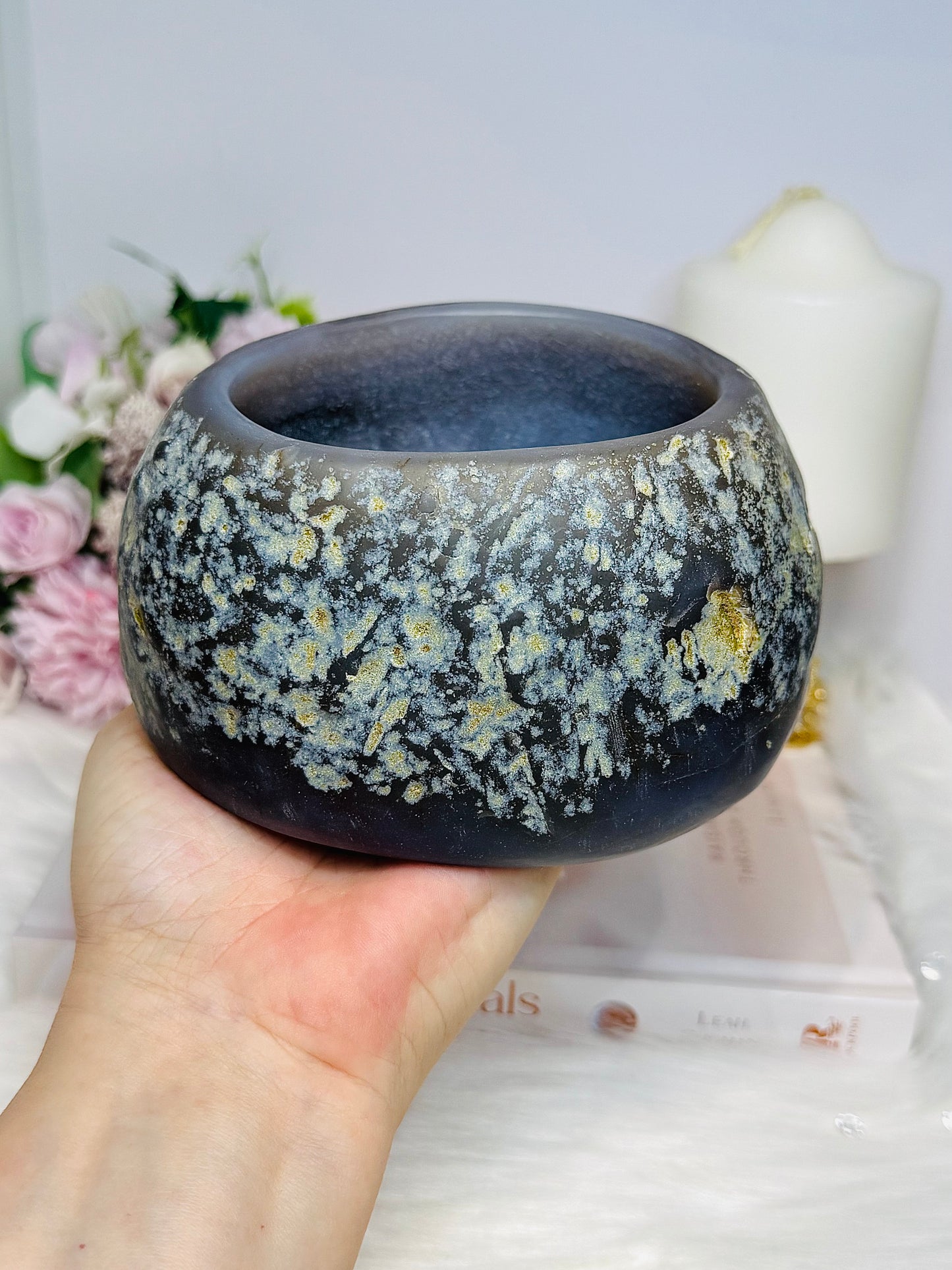 Large Agate Carved Bowl 12.5cm 1.1KG