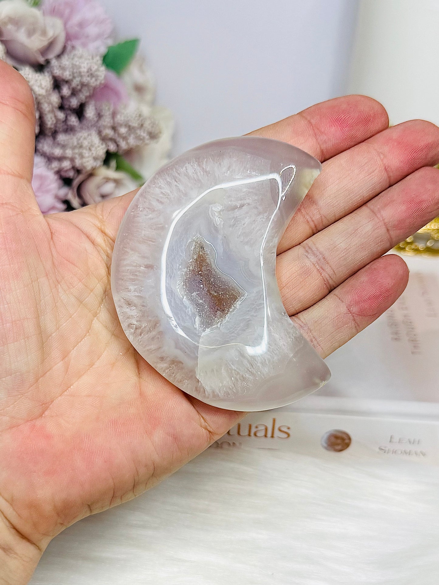 Druzy Agate Carved Moon 8cm