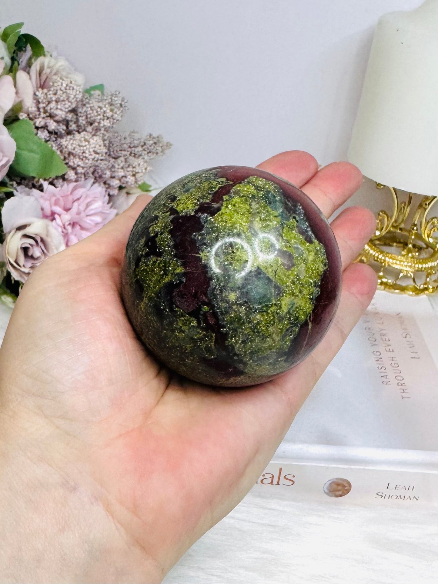 Dragons Blood Sphere on Stand 394g