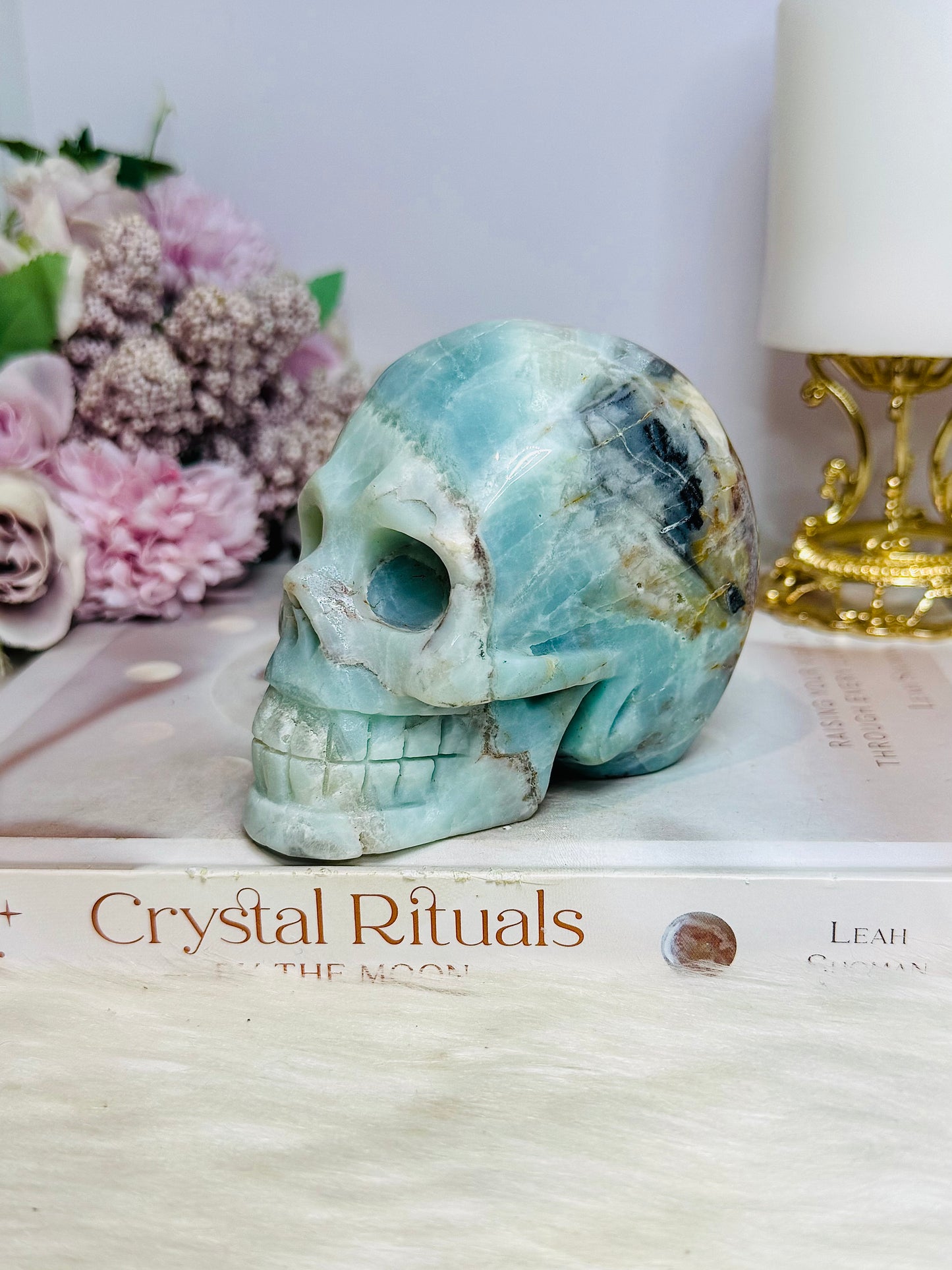 Caribbean Calcite Carved Large Skull 9cm 674g