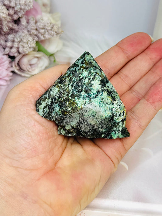 African Turquoise Polished Point 121g