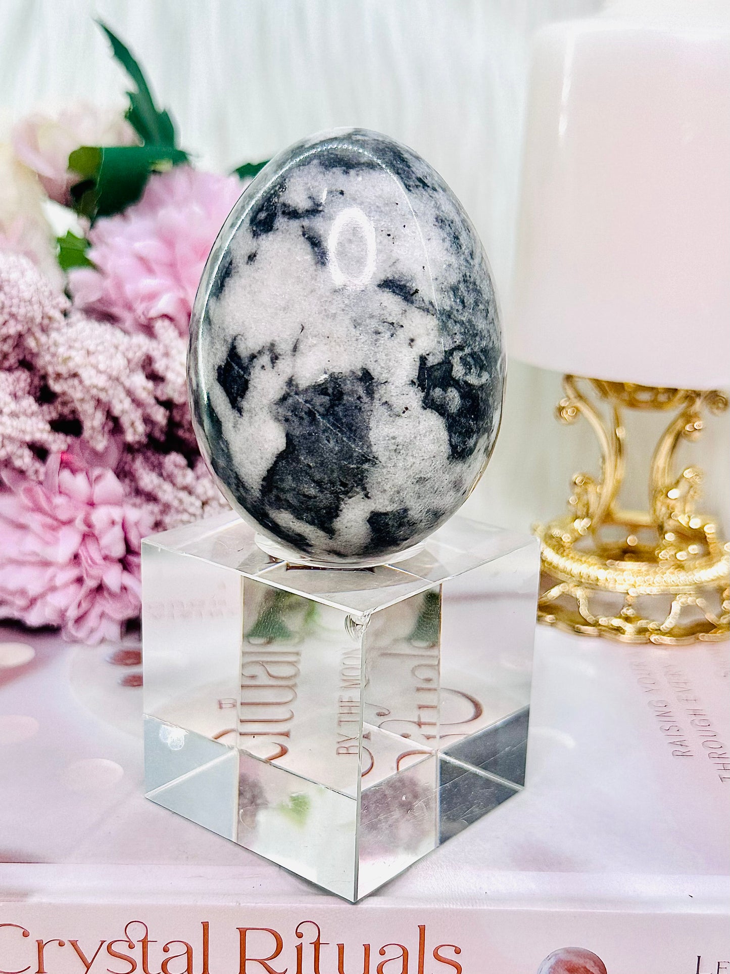 Gorgeous 287gram Grey Jasper Polished & Carved Egg On Stand (glass stand in pic is display only)