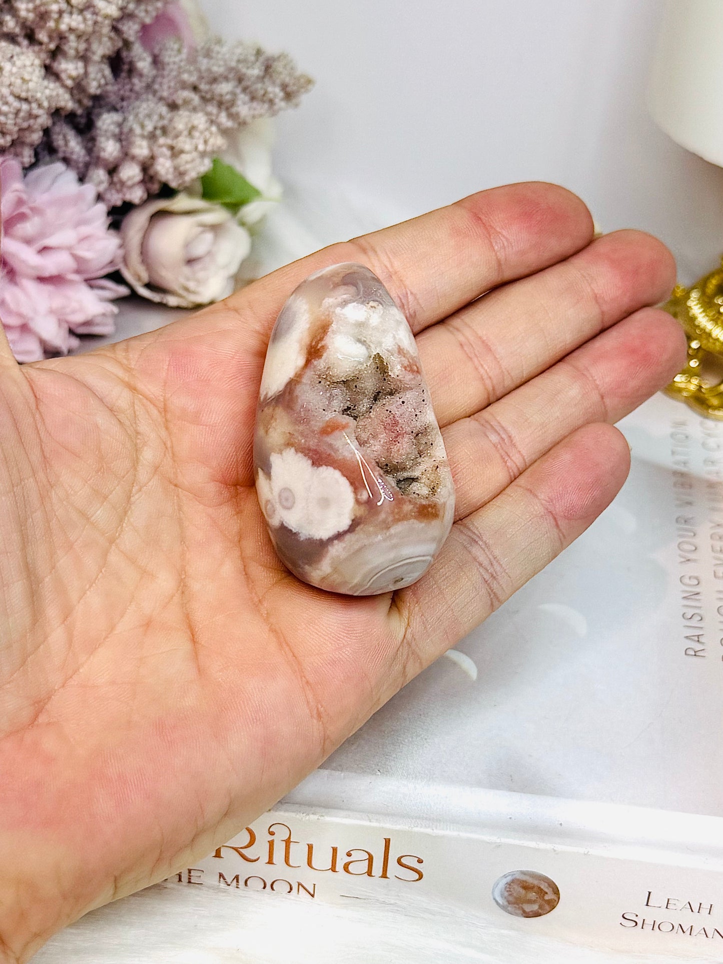 Druzy Flower Agate Egg On Stand 5.5cm