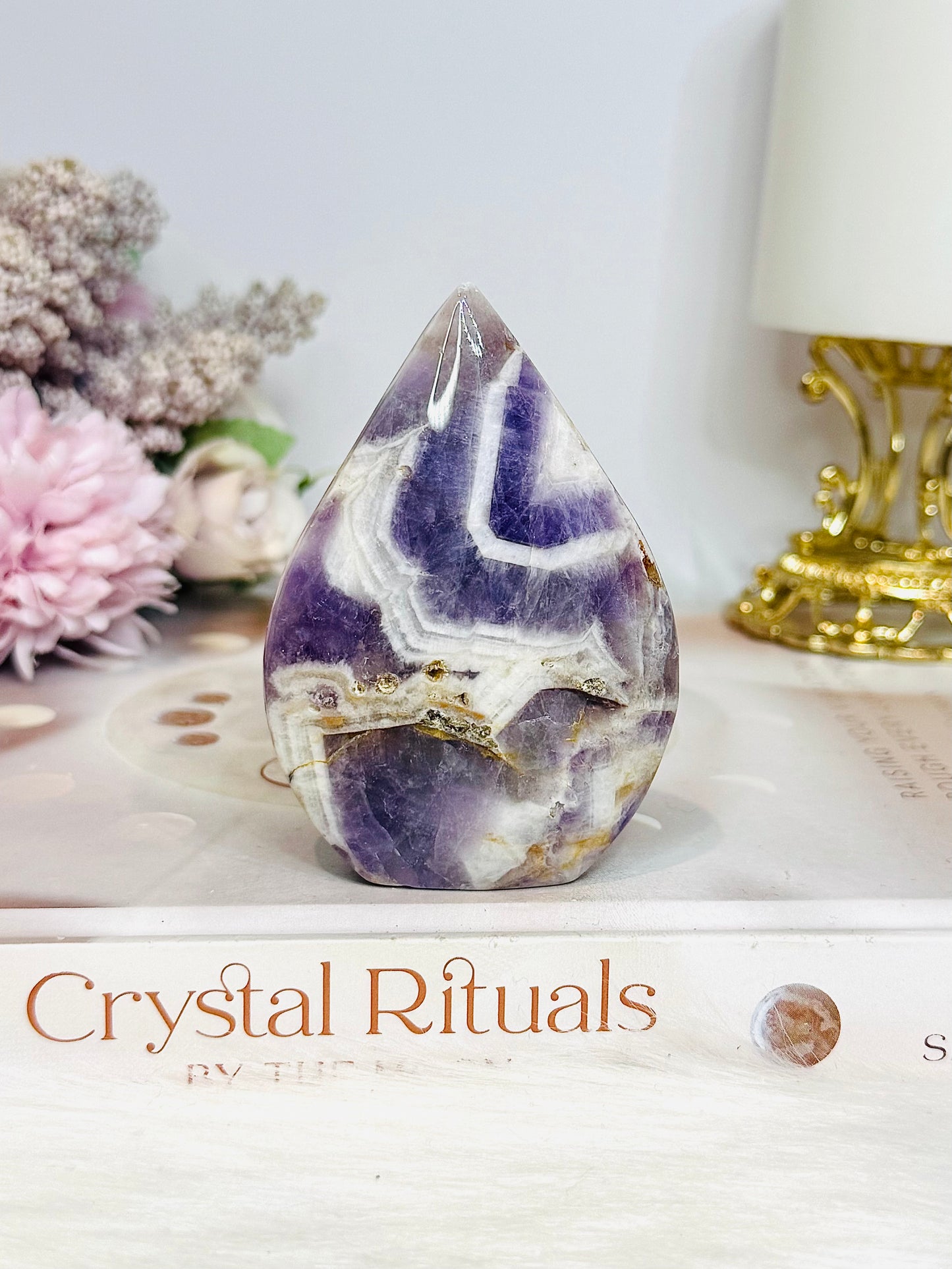 Chevron | Dream Amethyst Flame | Freeform 7.5cm